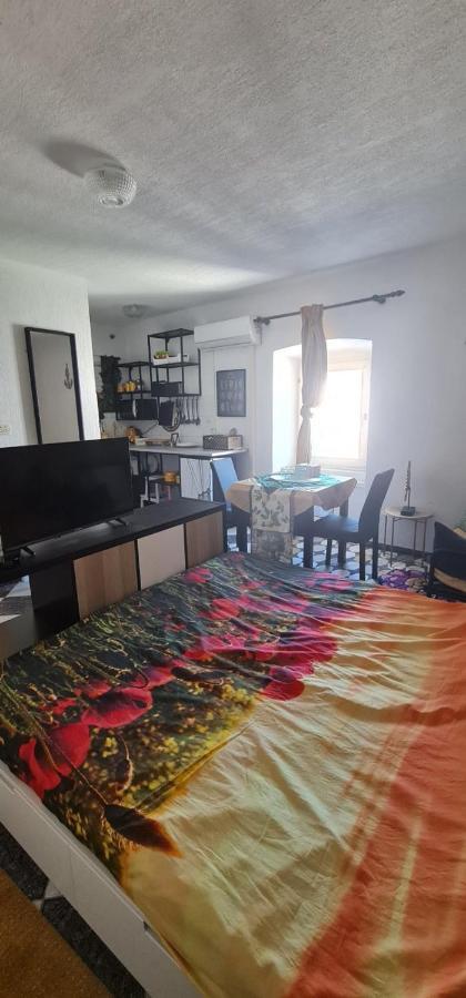 Studio Prommontore Premantura Buitenkant foto